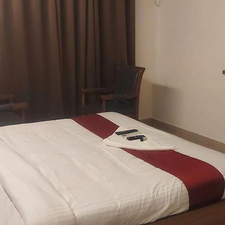 Capital O 69831 Hotel Mount Heera Chennai Eksteriør billede