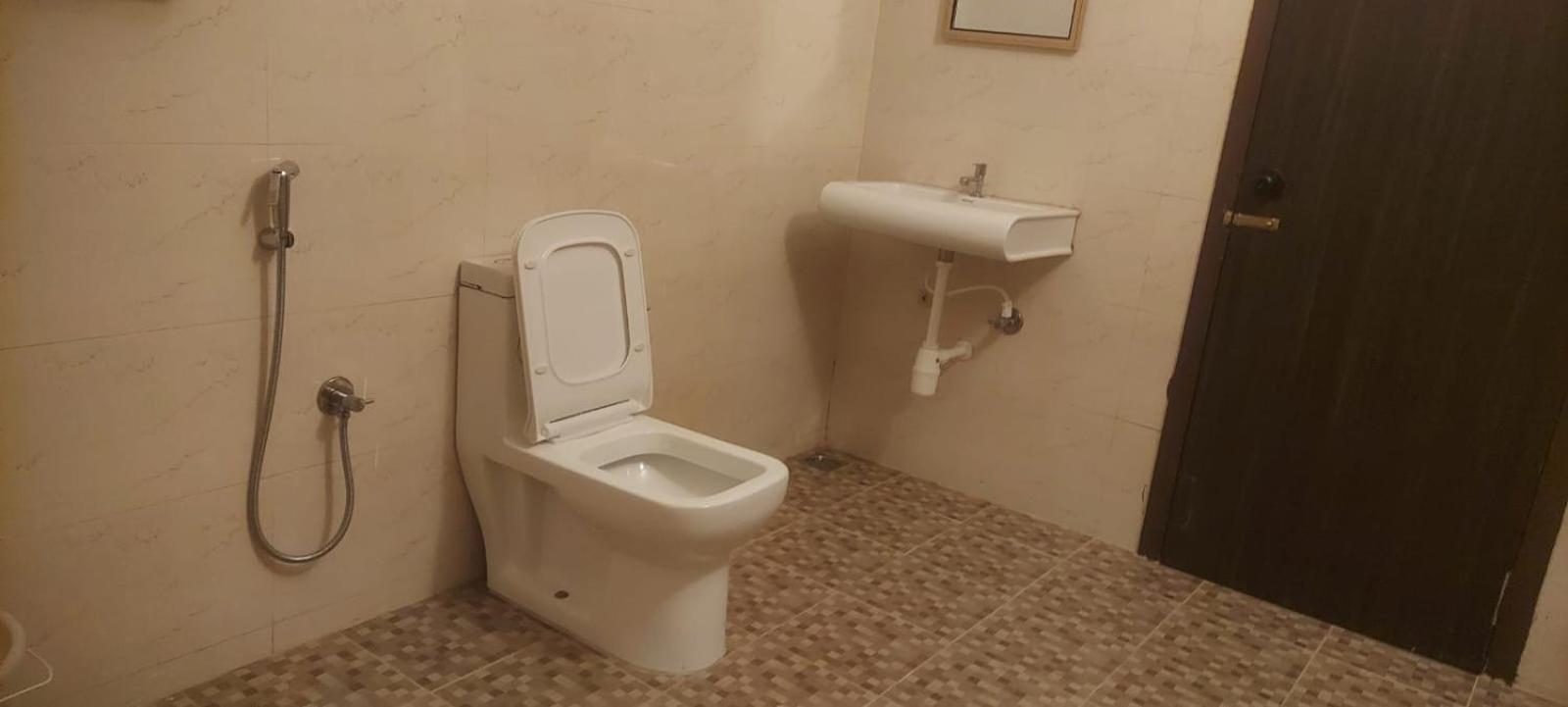 Capital O 69831 Hotel Mount Heera Chennai Eksteriør billede