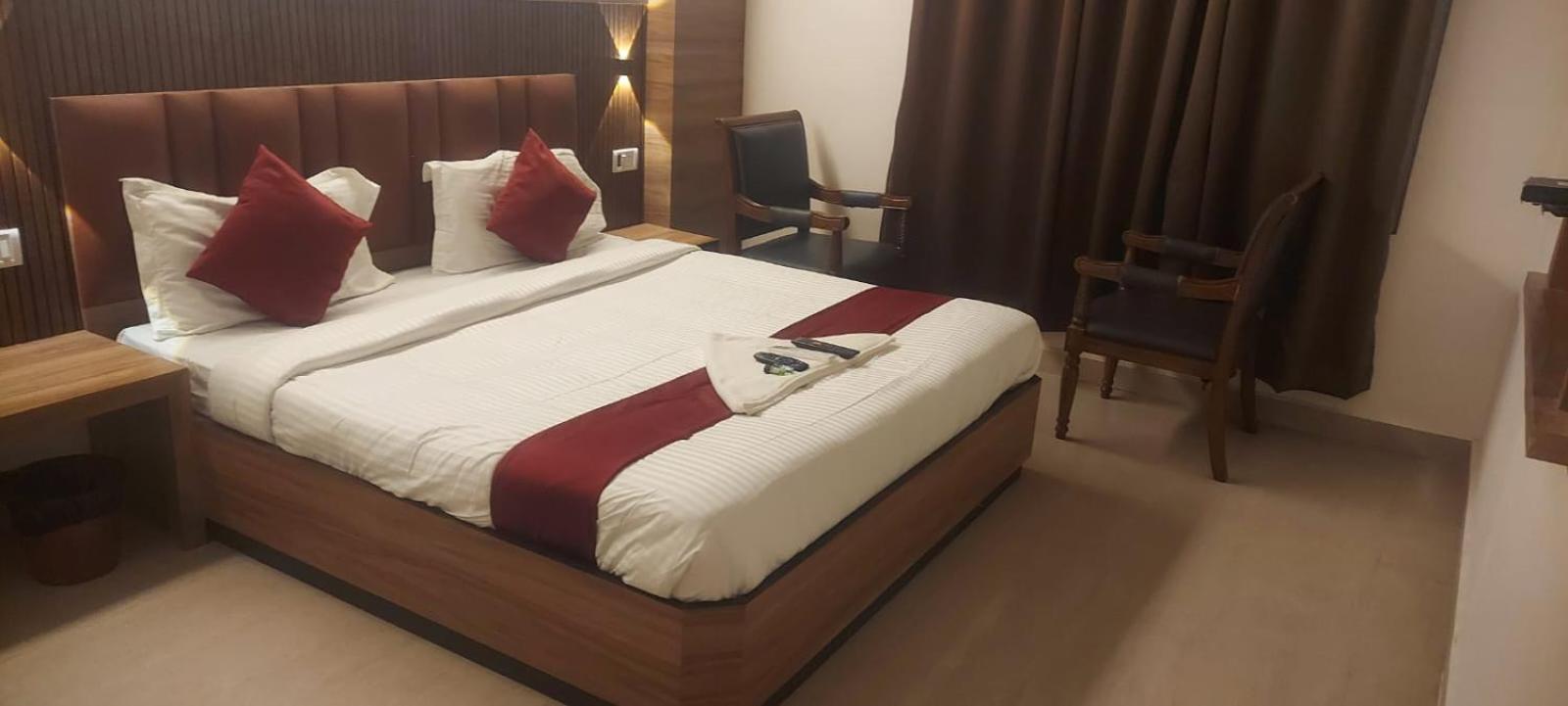 Capital O 69831 Hotel Mount Heera Chennai Eksteriør billede